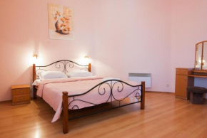 Гостиница Home Hotel Apartments on Mykhailivska Square - Kiev  Киев